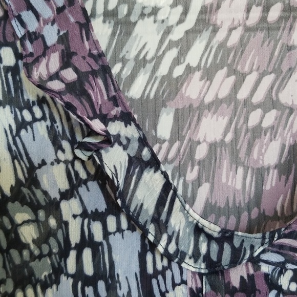 TravelSmith Top - Picture 6 of 8